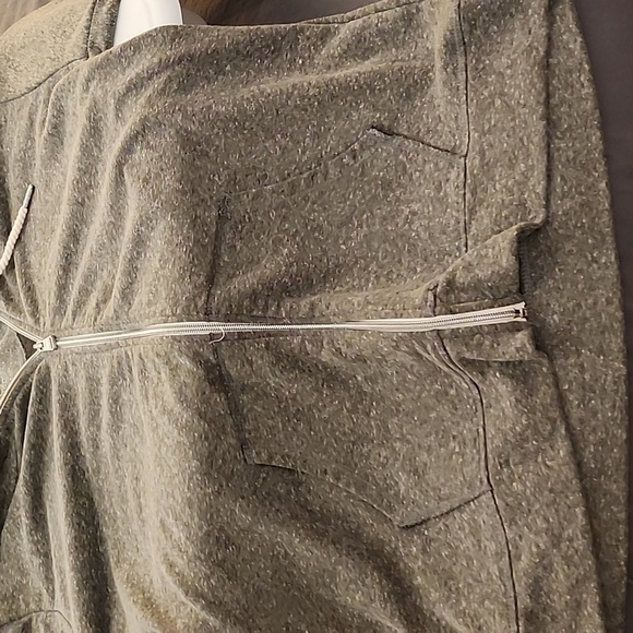 Calvin Klein zip up - Picture 3 of 4